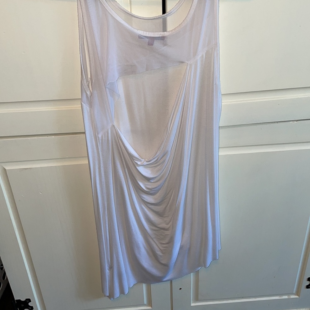 Ladie’s BKE flowy tank, size Small